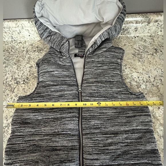 Sugar Rush Puffy Full Zip Hooded Vest Size XL Girls - Picture 10 of 11